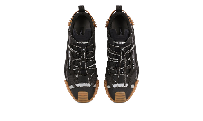 BLACK BROWN