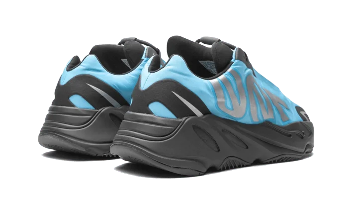 700 MNVN Bright Cyan