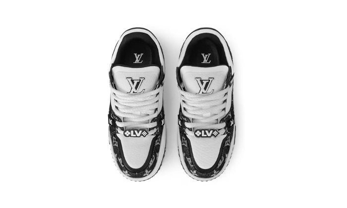 Max White Black